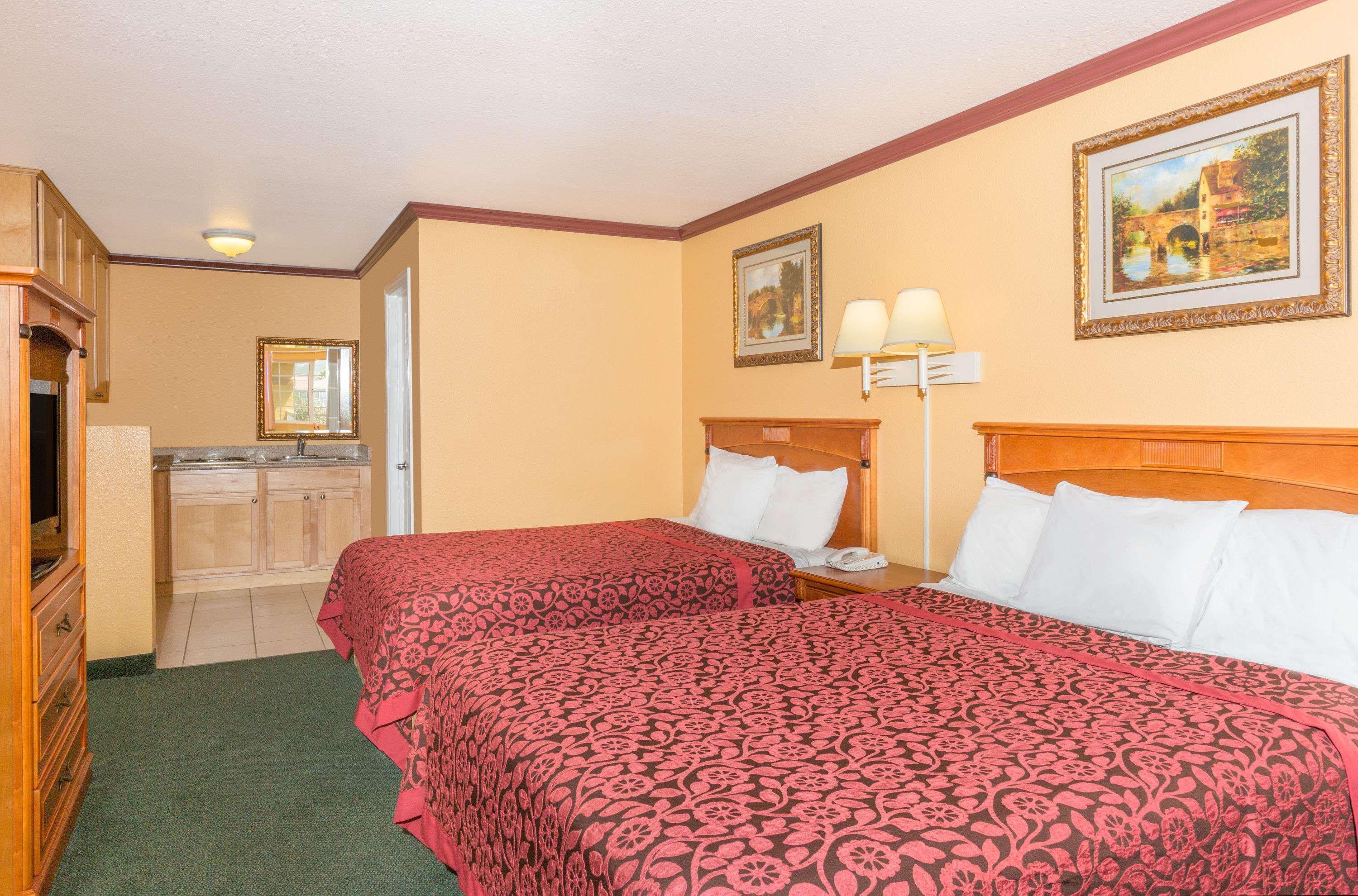 Days Inn By Wyndham King City Extérieur photo