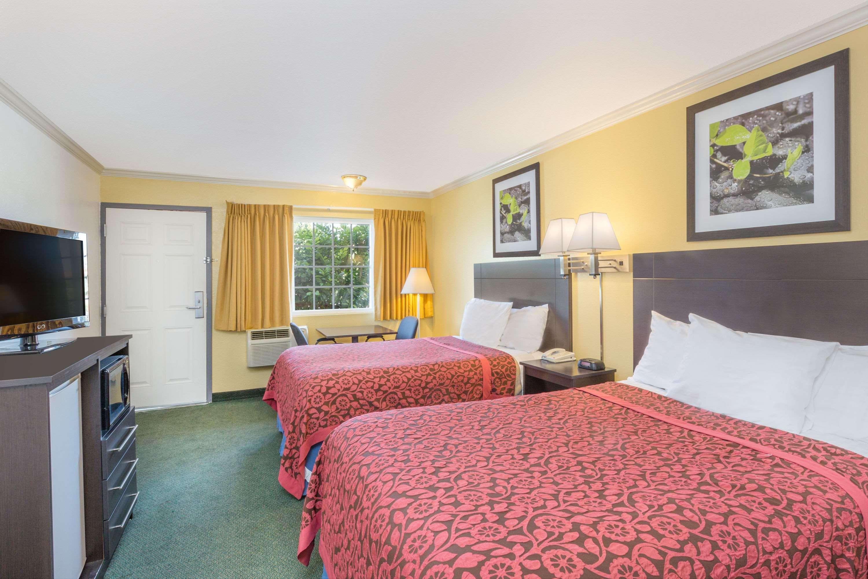 Days Inn By Wyndham King City Extérieur photo